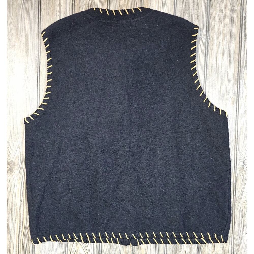 Vintage Timberlea 100 % Wool Vest Black Embroidered Floral Knit Women's Size 2X - Picture 7 of 7